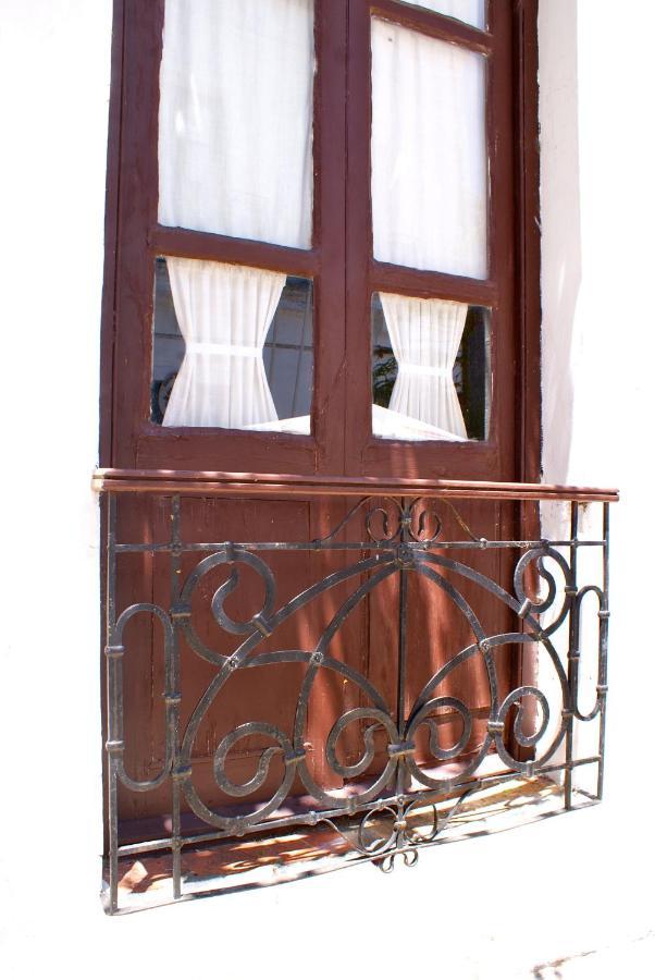 Estudio Taller De Tejas Colonia B&B Колония-дель-Сакраменто Экстерьер фото